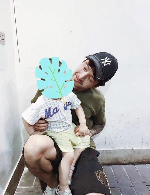 大花臂吃瓜,揭秘娱乐圈幕后故事  第1张